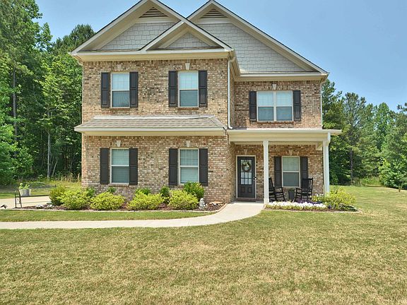 3rd image of 181 Ridgeline Dr
