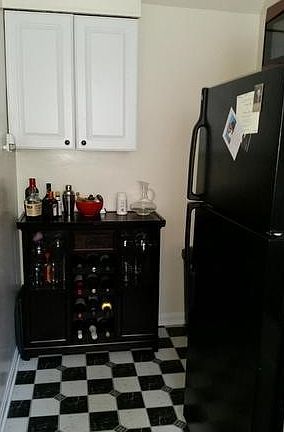 5th image of 6186 Greenwood Dr APT 101