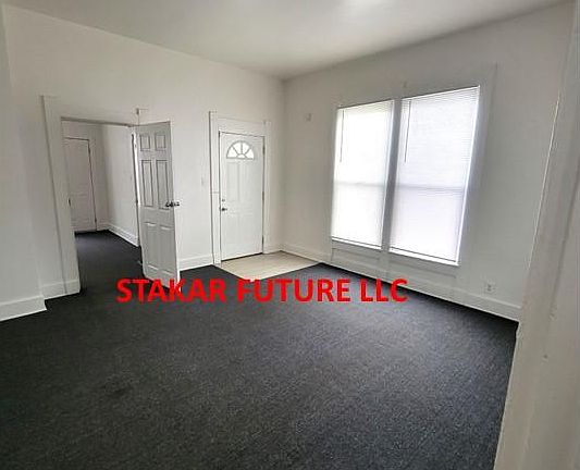 4th image of 36 N Belmont Ave