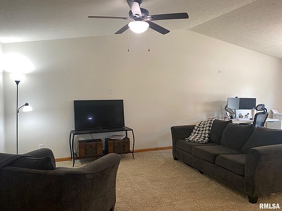 3rd image of 125 Possum Pass Ct