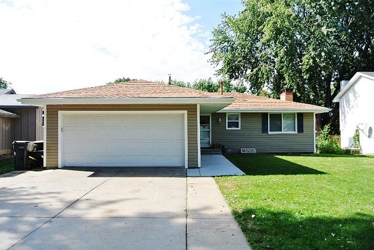 1st image of 5007 Cresthaven Dr