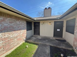 7236 Rimwood St, Live Oak, TX 78233