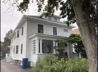 26 Noyes St #1, Portland, ME 04103