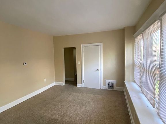 5th image of 1073 N Downing St APT 4