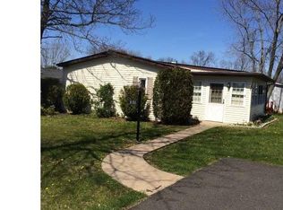 803 Hickory Ln, North Wales, PA 19454