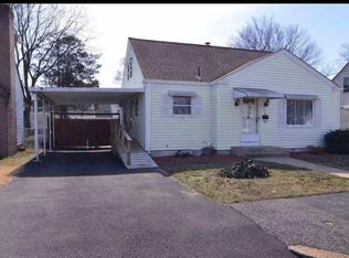 97 Flint St, Pawtucket, RI 02861