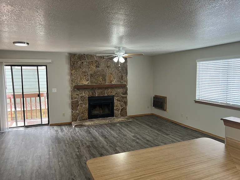 131 S Zang Way #D — Photo 6