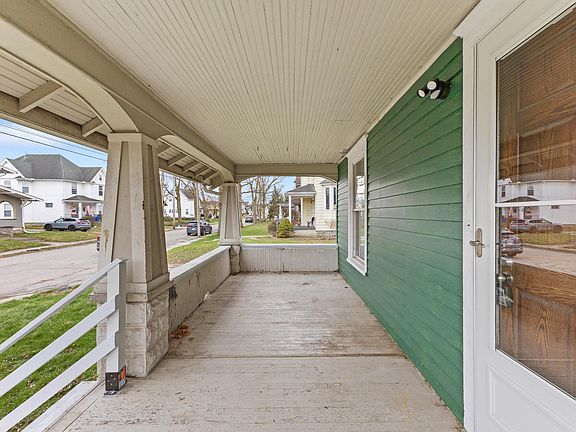 5th image of 589 Girard Ave