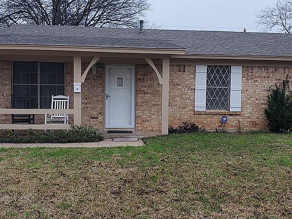 2nd image of 600 Wallace Dr