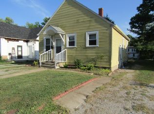 123 E Boone St, Salem, IL 62881
