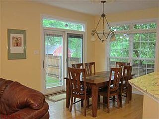 4th image of 11819 Lillian Ave