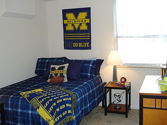 2nd image of 1843 Lake Lila Ln APT 6A