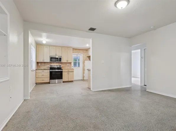 1213 NE 13th St, Fort Lauderdale, FL 33304