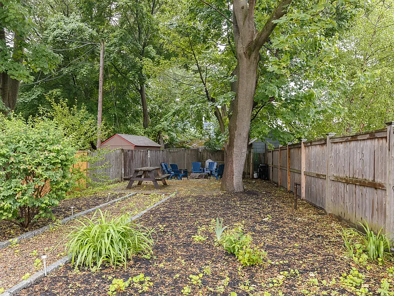 327 Lafayette St #SC2 — Photo 3