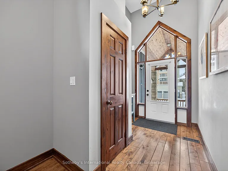 119 Venture Blvd — Photo 32