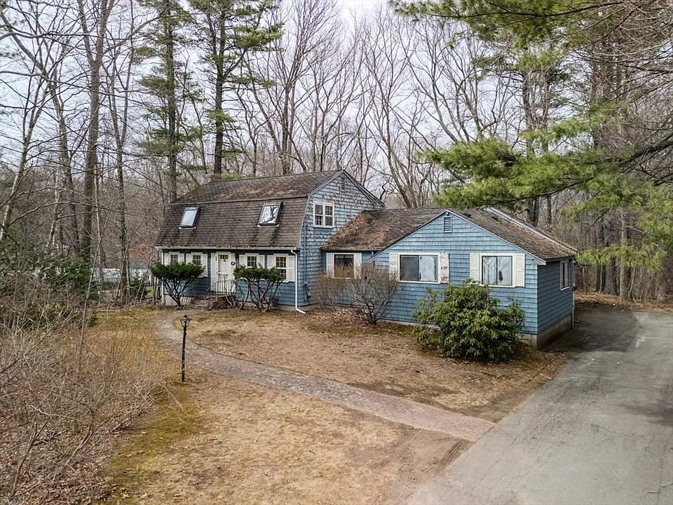 1st image of 449 Summer St