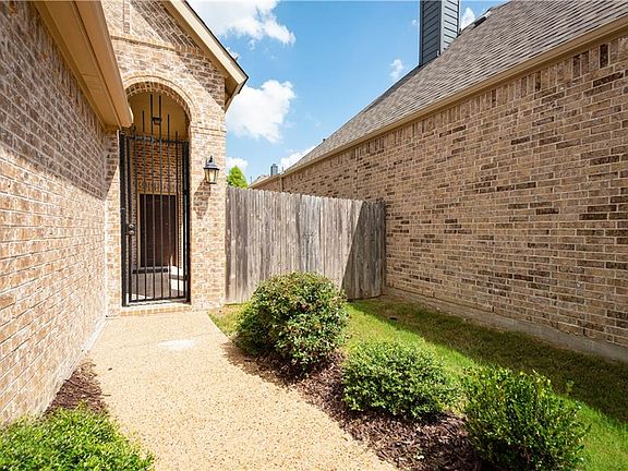 5th image of 9508 Deerhurst Pl