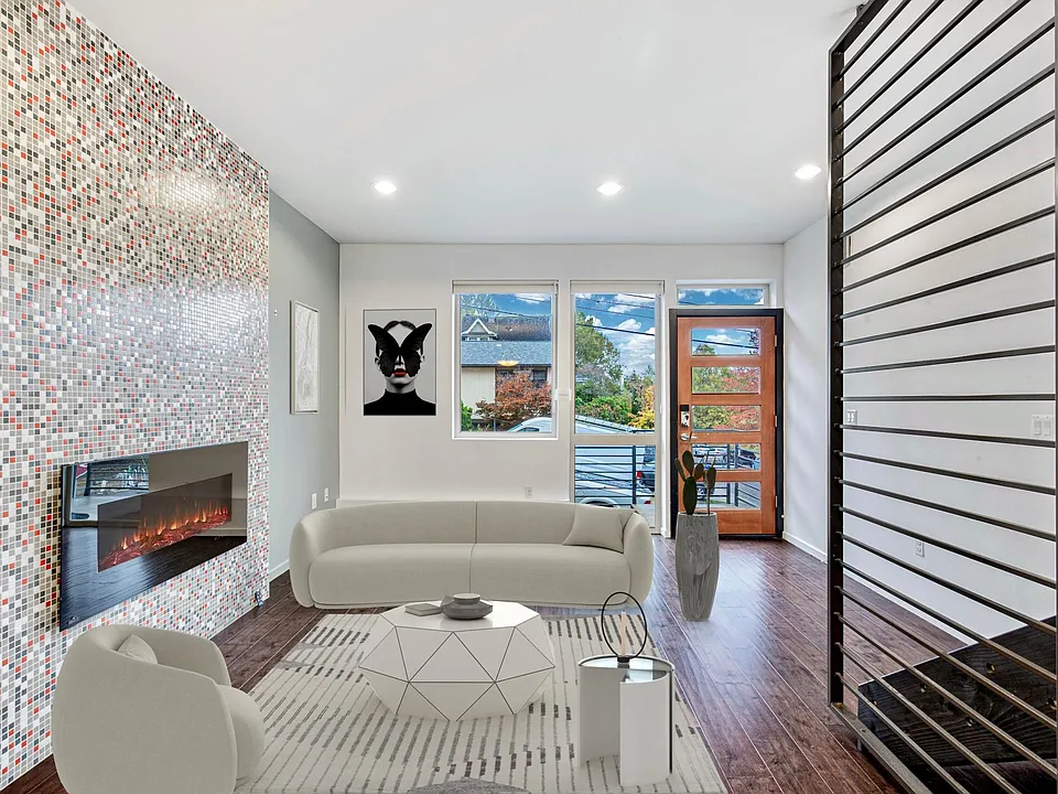 1902 S Bush Pl #2