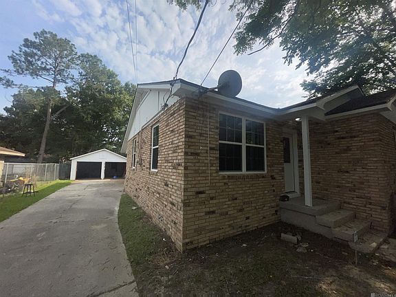 5th image of 5520 Linden St