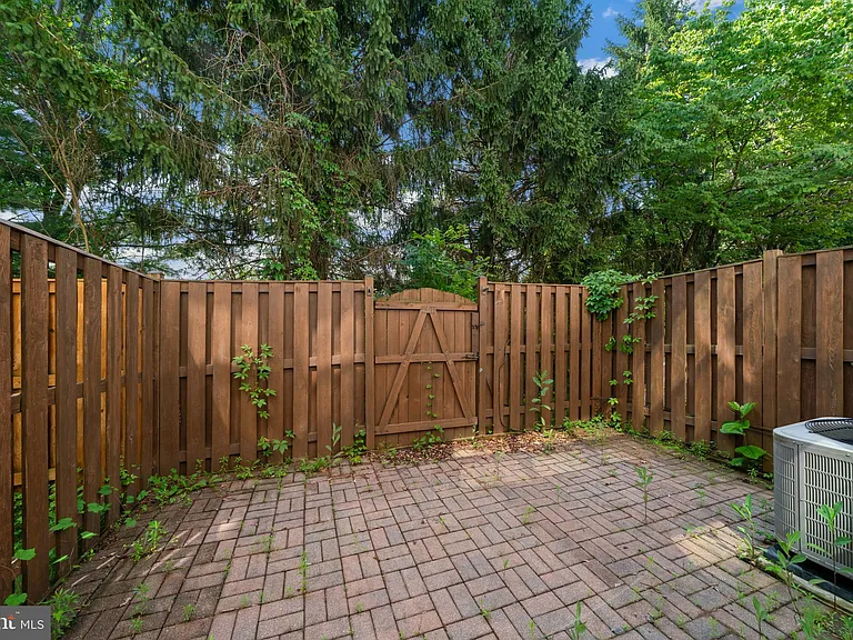 18613 Village Fountain Dr — Photo 18