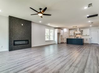 1078 Pearl Harbor St, Tool, TX 75143