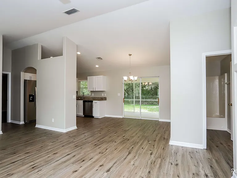 2550 Comet Ln — Photo 5