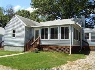 1104 Oakwood Rd, Glen Burnie, MD 21061
