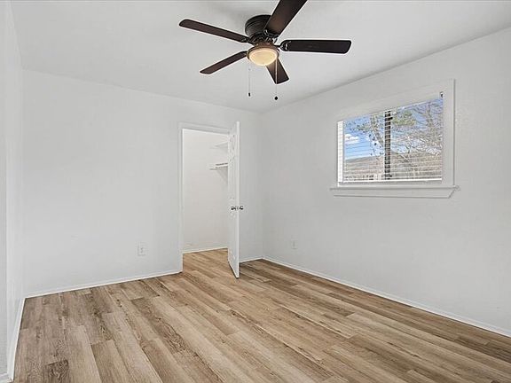 5th image of 817 Sirocco Dr #A