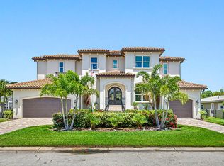 2025 Illinois Ave NE, Saint Petersburg, FL 33703