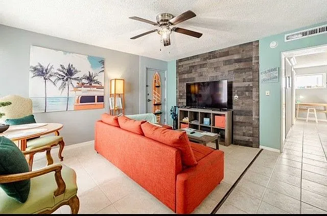 1 bed, 1.0 bath, 606 sqft, $1,850 — Photo 3
