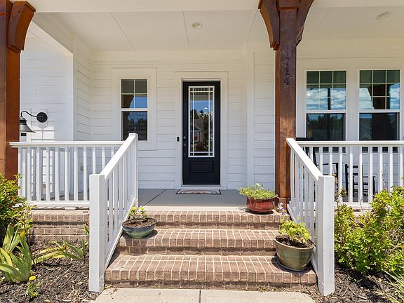 3rd image of 714 Adeline Ct