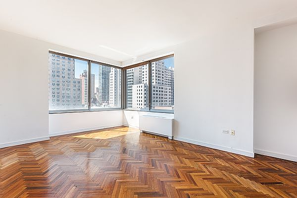 1st image of 360 E 88th St APT 8B