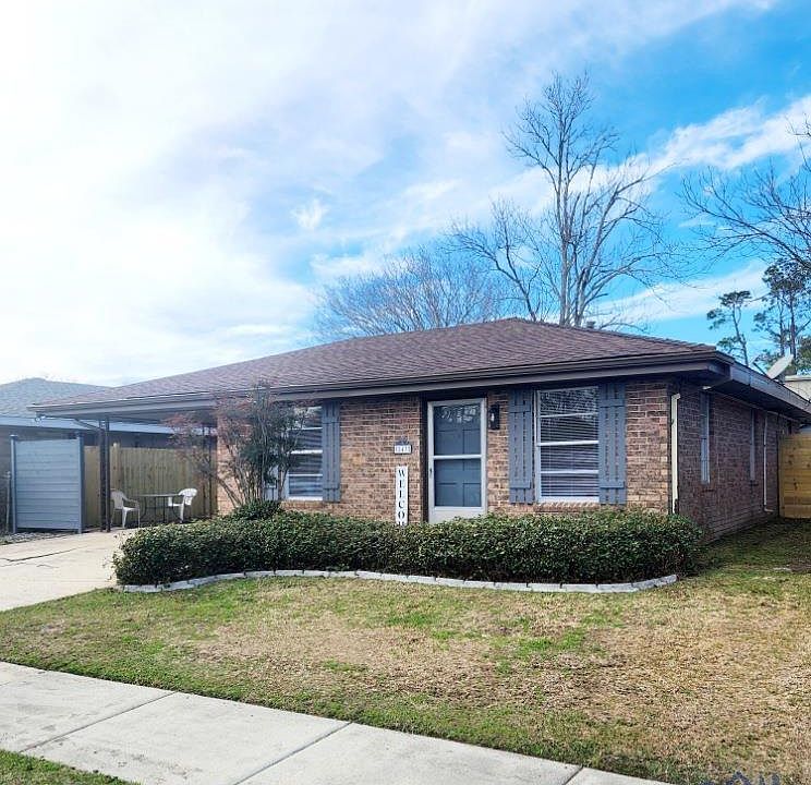 1st image of 243 Leslie St