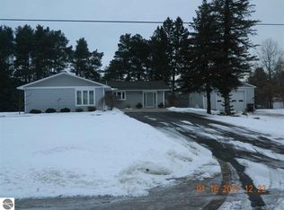 429 Cameron Rd, Sterling, MI 48659