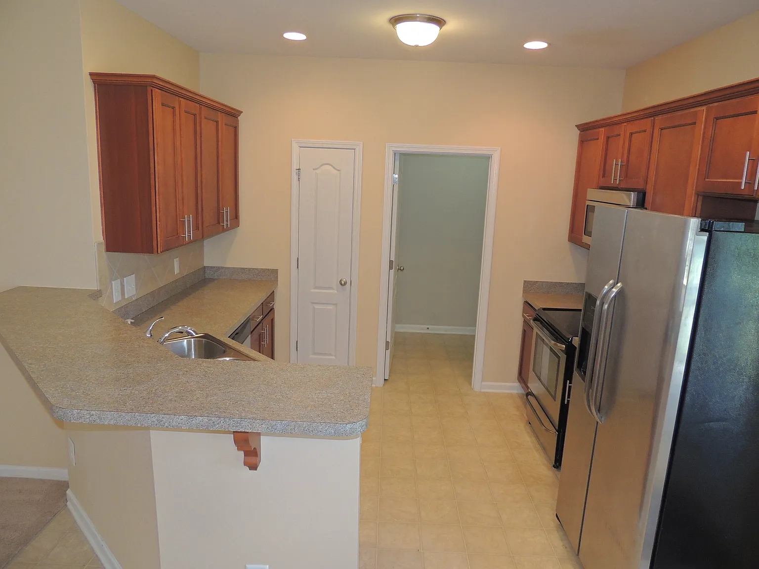 102 Battery Way - 1 — Photo 2