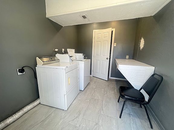 5th image of 4223 Central Ave NE #8
