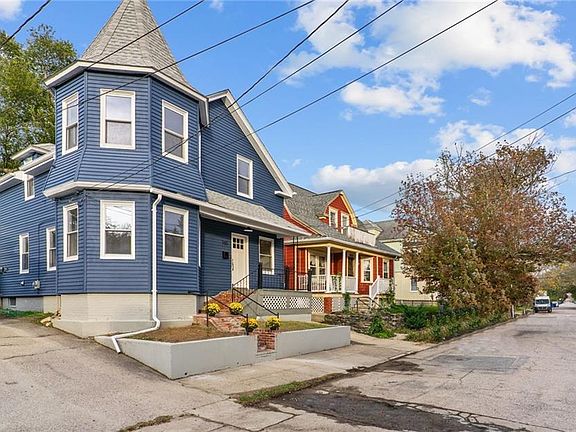 3rd image of 165 Bartlett Ave