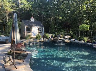 5 Curtis Ln, Medway, MA 02053