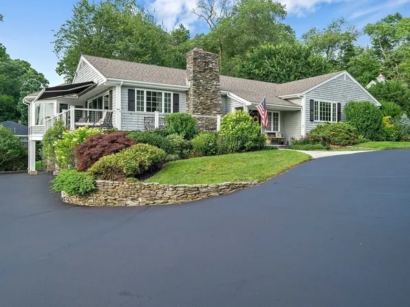 175 Riverside Cir, Marshfield, MA 02050