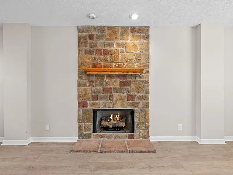 2872 Sharpie Dr — Photo 6