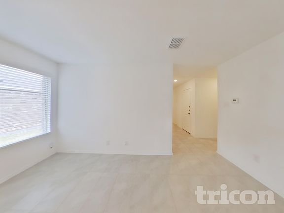2nd image of 1508 Claireborne Ct