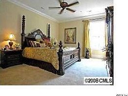 5th image of 6211 Fletcher Cres