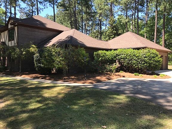 3rd image of 315 Lodge Dr