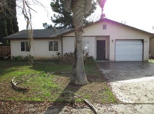 14585 D St, Kerman, CA 93630