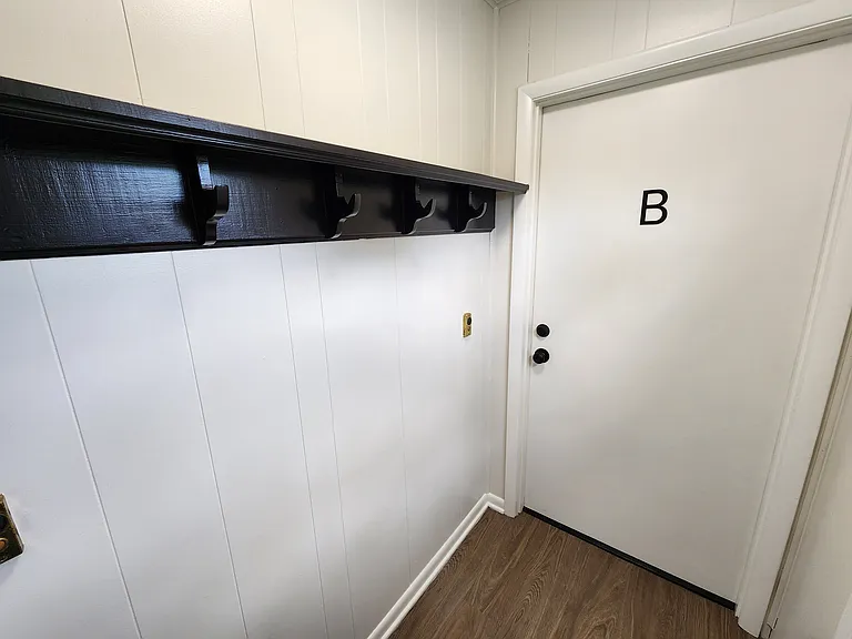 6295 Dresden Rd #B — Photo 3