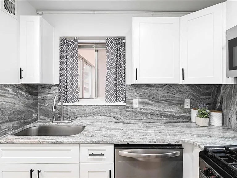4300 Roswell Rd NE #34 — Photo 17