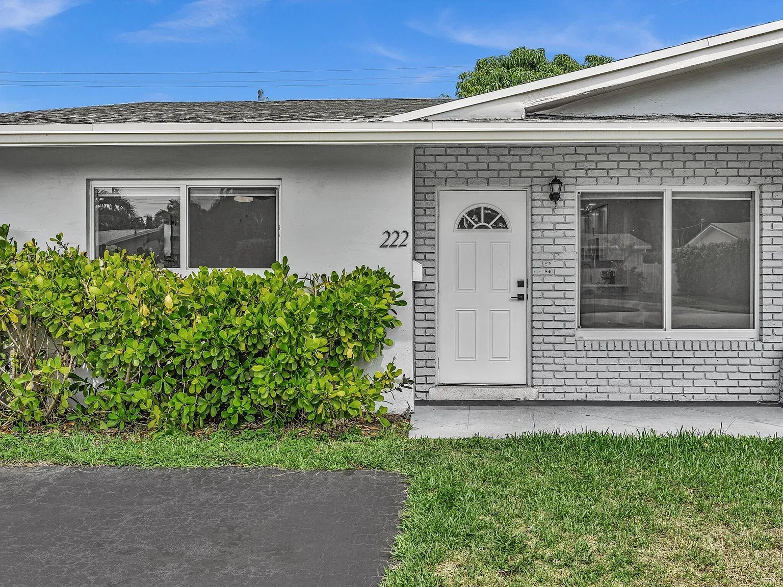 3 bed, 2.0 bath, 1302 sqft, $3,000 — Photo 3