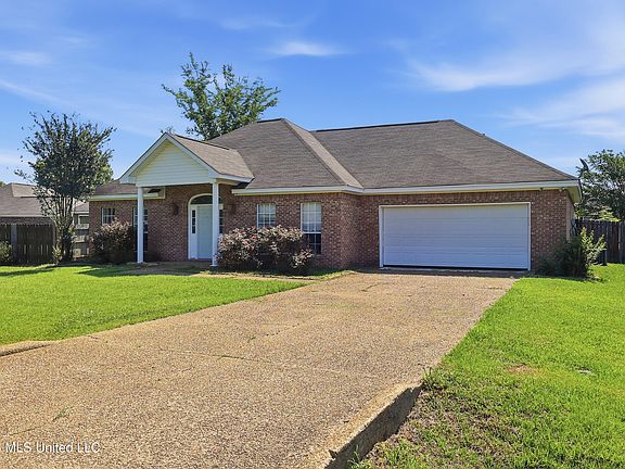 3rd image of 218 Holmar Dr