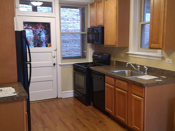 5th image of 504 Beloit Ave APT C1