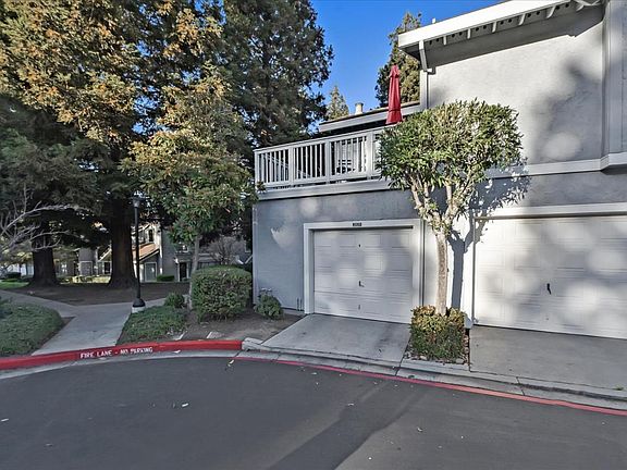 2nd image of 2835 Buena Knoll Ct